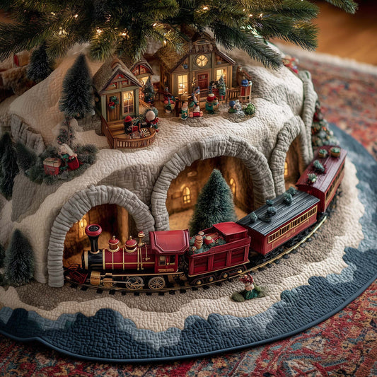 Festive Train Quilted Tree Skirt GFTOHD11616