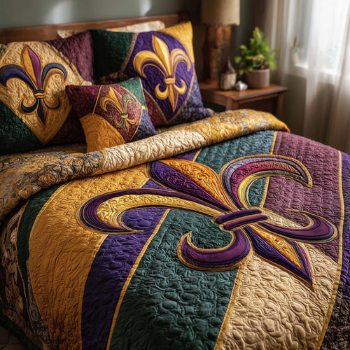 Fleur De Lis 3-Piece Quilted Bedding Set GFTOHD12801