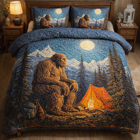 Campfire Mountain Bigfoot 3-Piece Quilted Bedding Set GFTOHD14061
