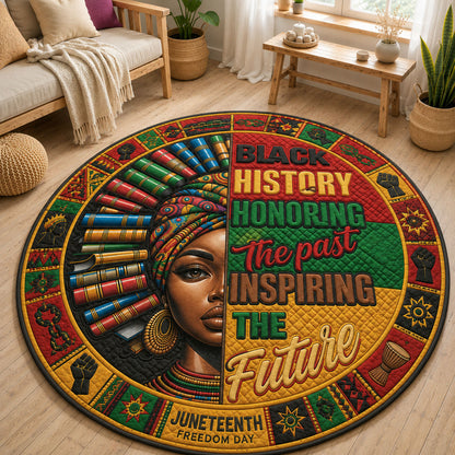 Pages of Freedom Bloom Quilted Round Mat GFTOHNL108