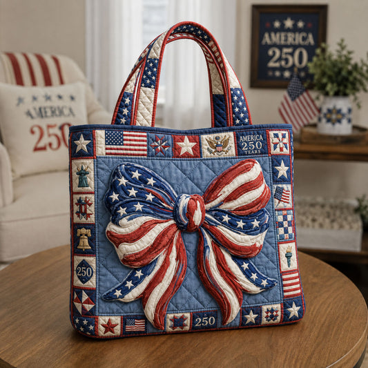 Sweet Freedom Strawberry Bow Quilted Tote Bag GFTOHNL139