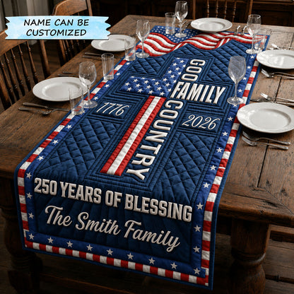 Oldschool American Flag Quilted Table Runner GFTOHNL85