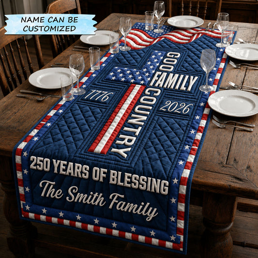 Oldschool American Flag Quilted Table Runner GFTOHNL85