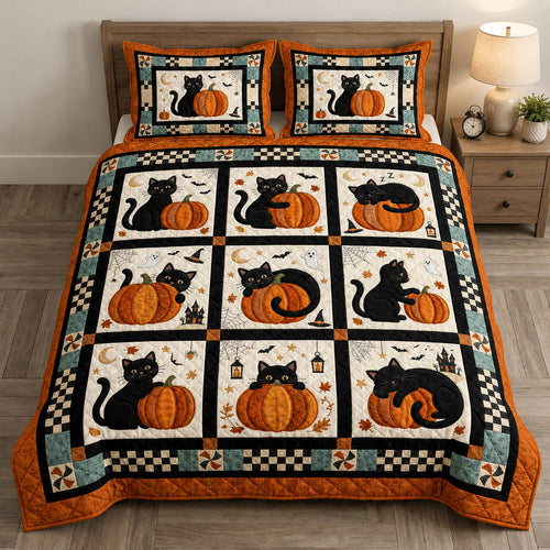 Cat Pumpkin Patch 3-Piece Quilted Bedding Set GFTOLAN895