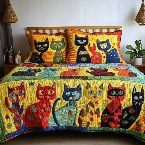 Funky Cats 3-Piece Quilted Bedding Set GFTONL1933