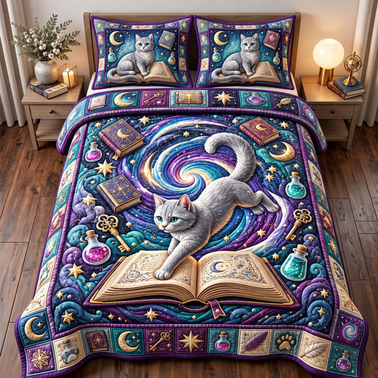 Bookish Cat 3-Piece Quilted Bedding Set GFTONMU3474