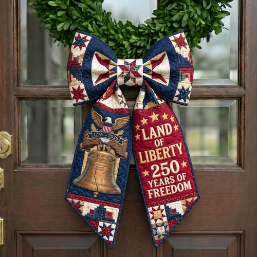 Heritage Patch Quilted Wreath Sash GFTONMU786
