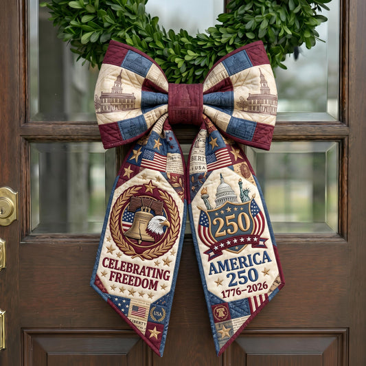 Heritage Patch Quilted Wreath Sash GFTONMU797