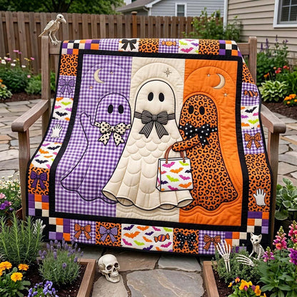Cozy Little Haunts Quilted Blanket GFTONTD2367