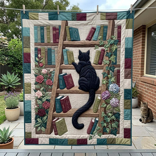 Whiskers Between Pages Quilted Blanket GFTONTD2596