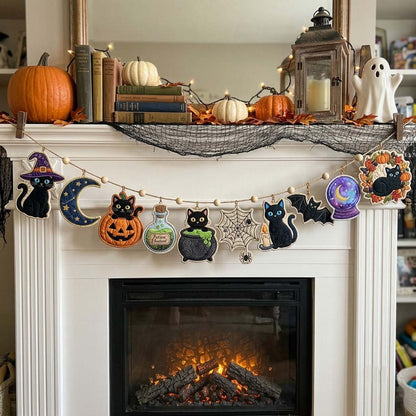 Midnight Mantel Magic Custom Shape Quilted Garland GFTONTD2662