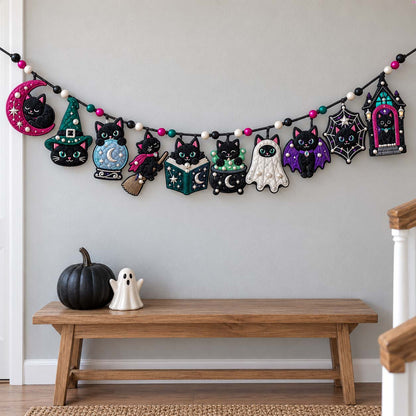 Midnight Cat Mystique Custom Shape Quilted Garland GFTONTD2696