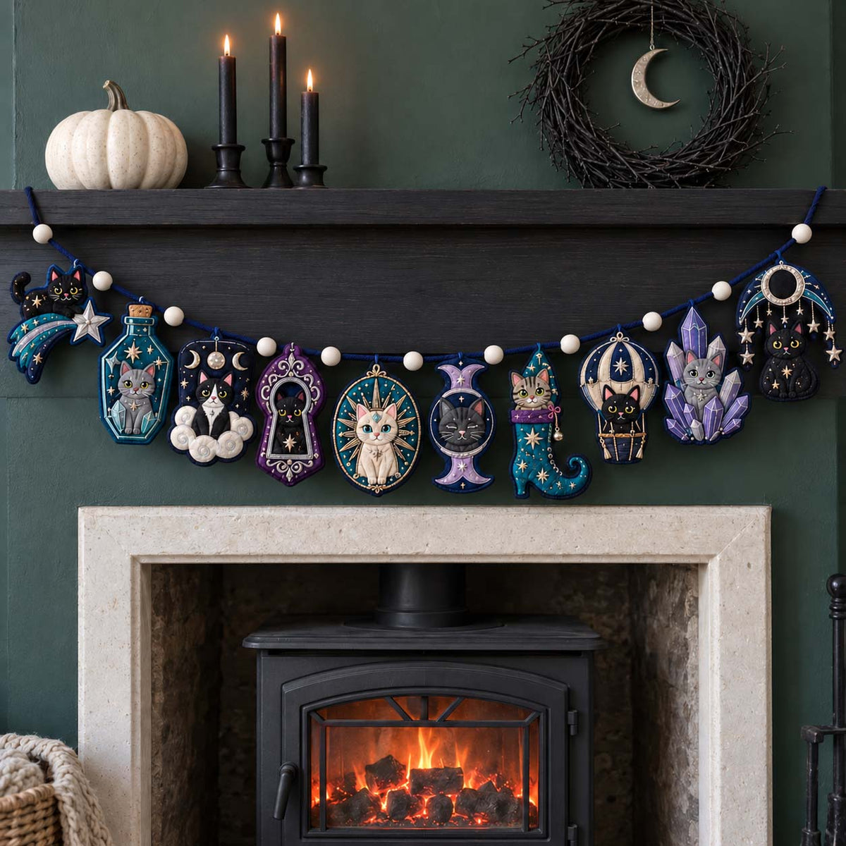 Midnight Cat Mystique Custom Shape Quilted Garland GFTONTD2698