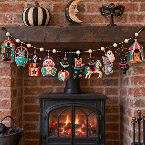 Midnight Cat Mystique Custom Shape Quilted Garland GFTONTD2699