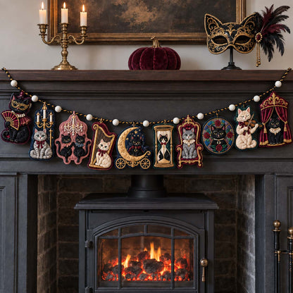 Midnight Cat Mystique Custom Shape Quilted Garland GFTONTD2700
