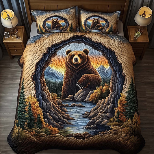 Canyon Bear 3-Piece Quilted Bedding Set GFTOQM2280