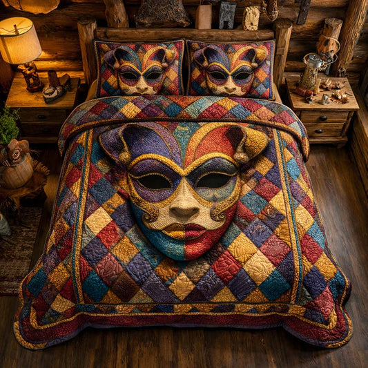 Harlequin Face 3-Piece Quilted Bedding Set GFTOQM2405