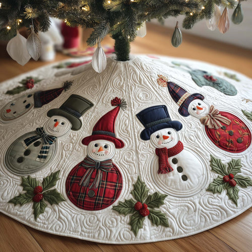 Plaid Snowmen Quilted Tree Skirt GFTOQM391