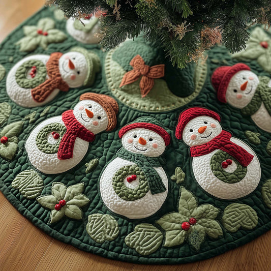 Wreath Snowmen Quilted Tree Skirt GFTOQM392