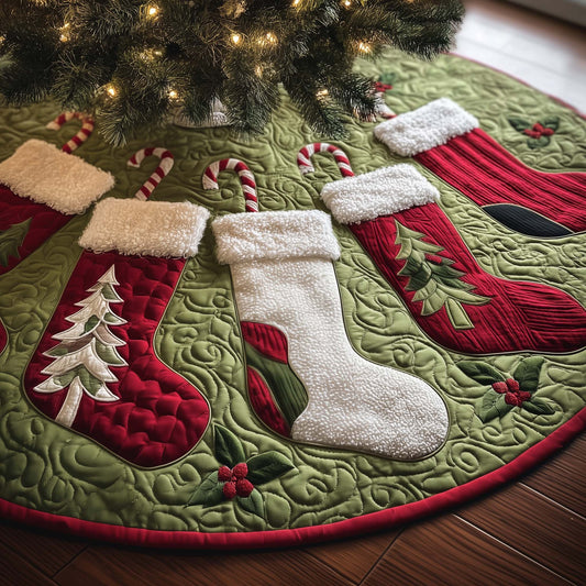 Festive Stockings Quilted Tree Skirt GFTOQM403