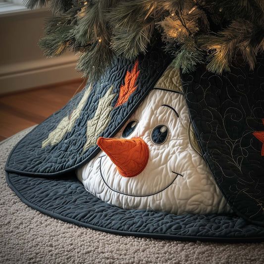 Peeking Snowman Quilted Tree Skirt GFTOQM439