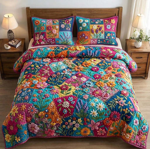 Patchy Bloom 3-Piece Quilted Bedding Set GFTOTG3706