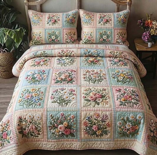 Patchy Bloom 3-Piece Quilted Bedding Set GFTOTG3707