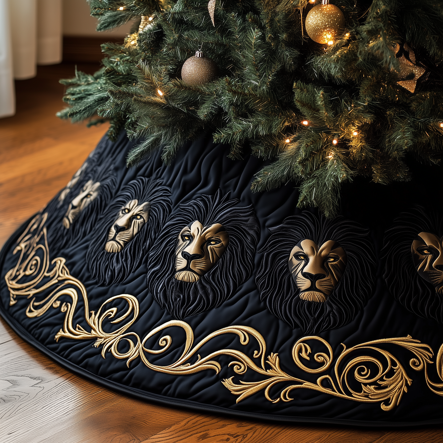 Majestic Lion Quilted Tree Skirt GFTOTP1316