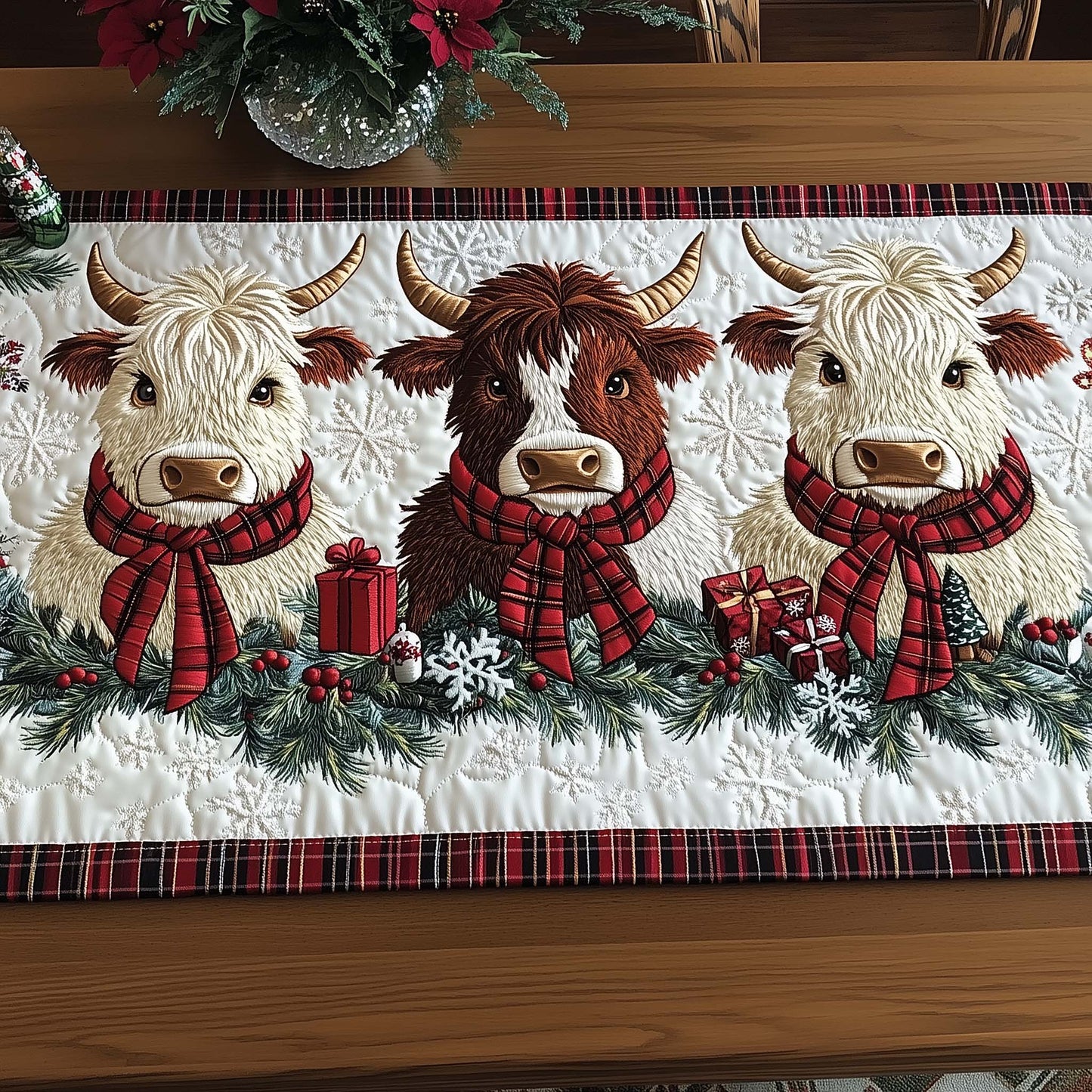 Holiday Homestead Quilted Table Runner GFTOTP14337