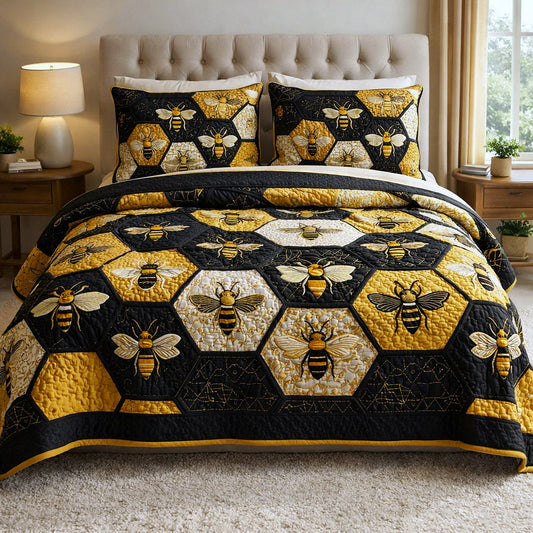 Honey Buzz 3-Piece Quilted Bedding Set GFTOTP17411
